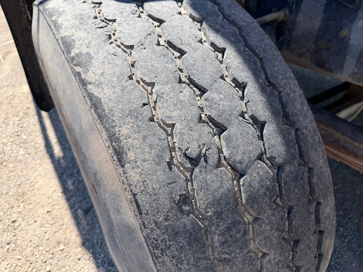 1995-mack-cl713-image-88