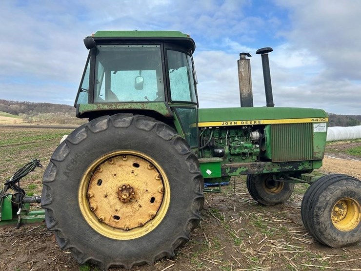 john-deere-4430-image-5
