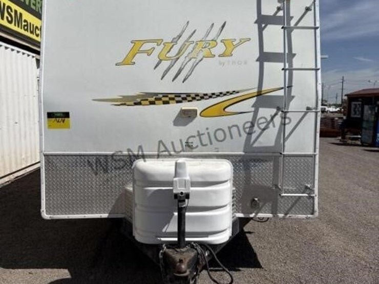 2005-thor-fury-toy-hauler-image-3