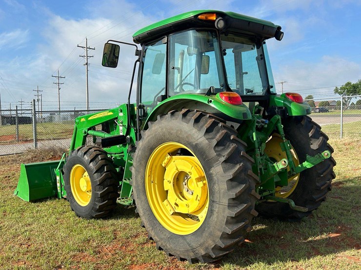 2010-john-deere-6115d-image-3