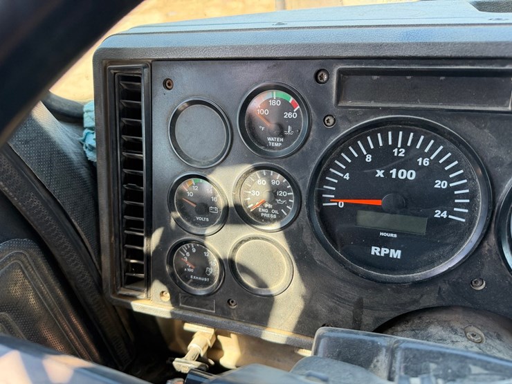 1995-mack-cl713-image-63