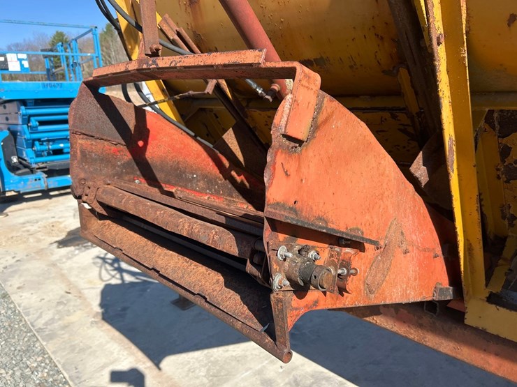 knight-big-auggie-14-image-21