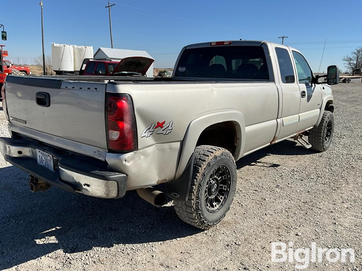 2006-chevrolet-silverado-2500-image-5