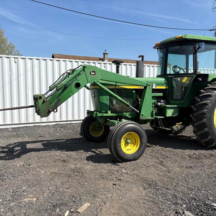 JOHN DEERE 4230