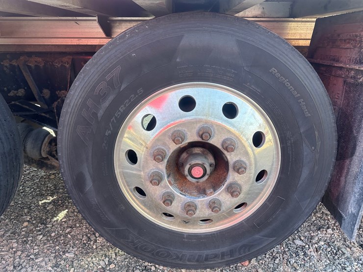 2019-massey-ferguson-8-image-80