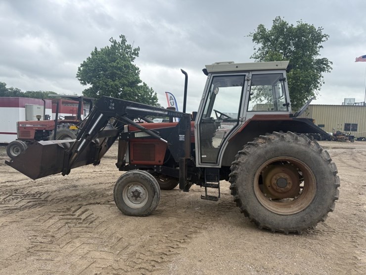 massey-ferguson-383-image-15