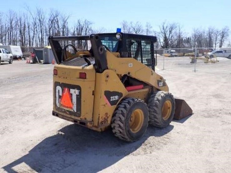 2009-caterpillar-232b-image-5