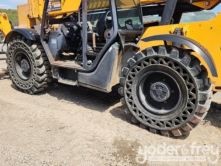 2016-jcb-510-56-image-16