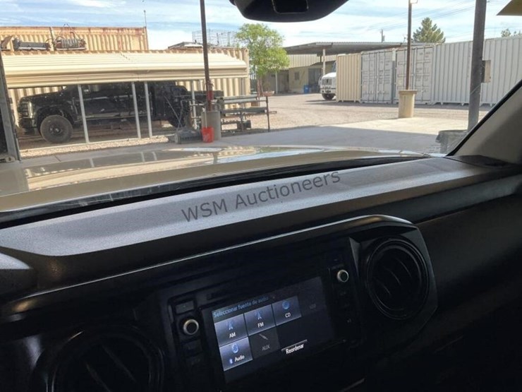 2018-toyota-tacoma-image-19