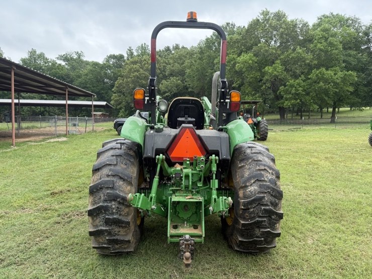 2021-john-deere-5075e-image-6