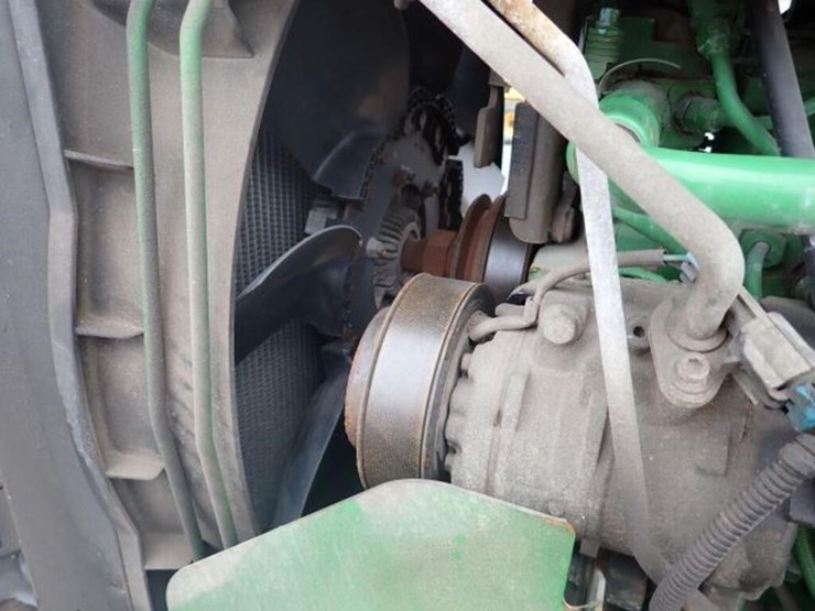 2016-john-deere-5085e-image-35