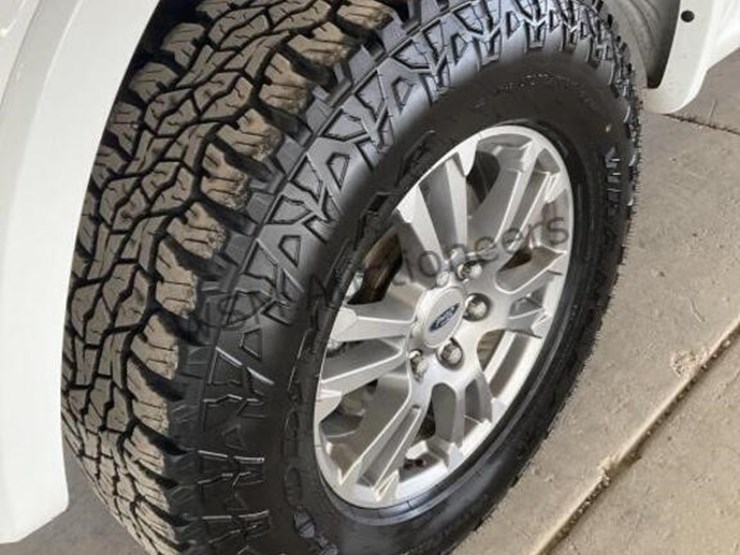 2019-ford-f150-image-8