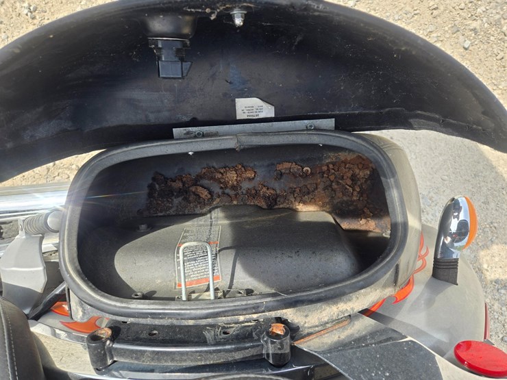 #23348-•-2006-victory-kingpin-motorcycle-image-47