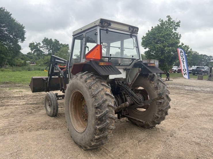 massey-ferguson-383-image-14