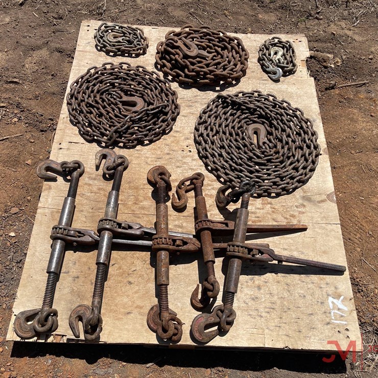 CONTENTS OF PALLET; 5 CHAIN RATCHETING CHAIN BINDERS WITH 5 VARIOUS CHAINS