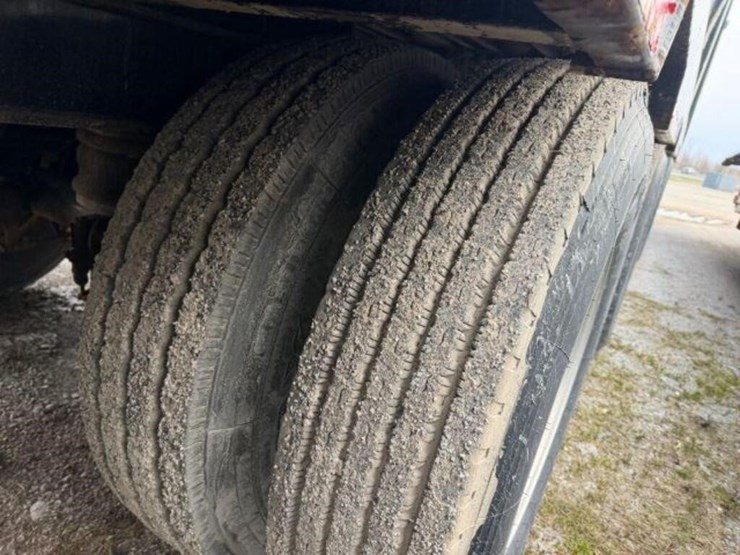 2021-deloupe-53-ft-quad/a-walking-floor-trailer-2d-image-41