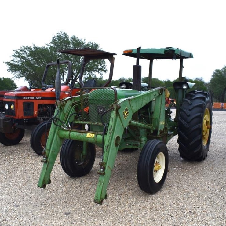 JOHN DEERE 2440