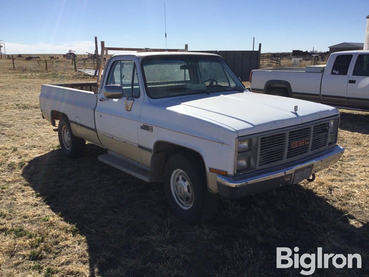 1985-gmc-sierra-2500-image-3