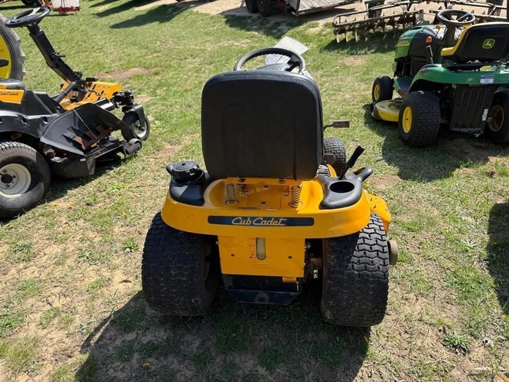 cub-cadet-lt1045-image-4