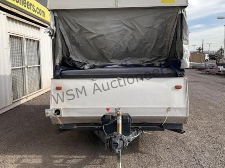 2001-jayco-eagle-pop-up-camper-image-3