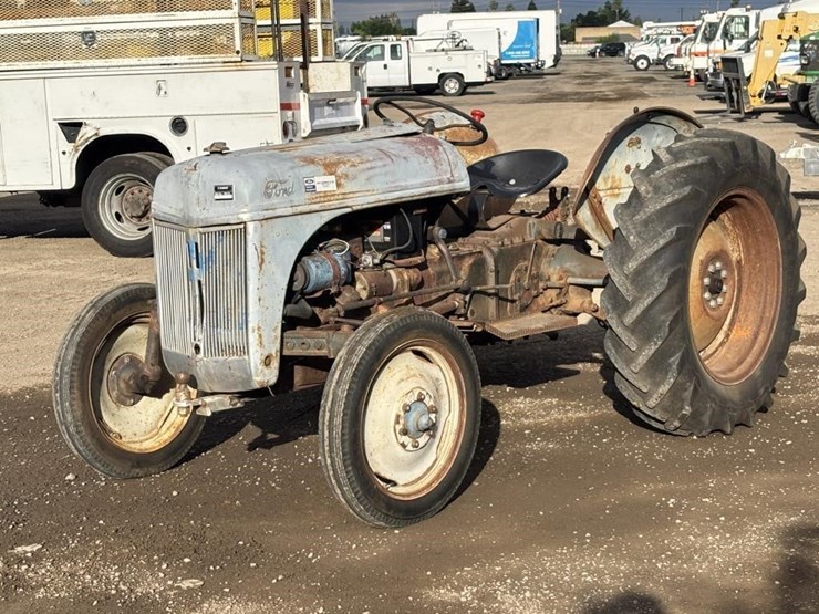 ford-8n-image-1