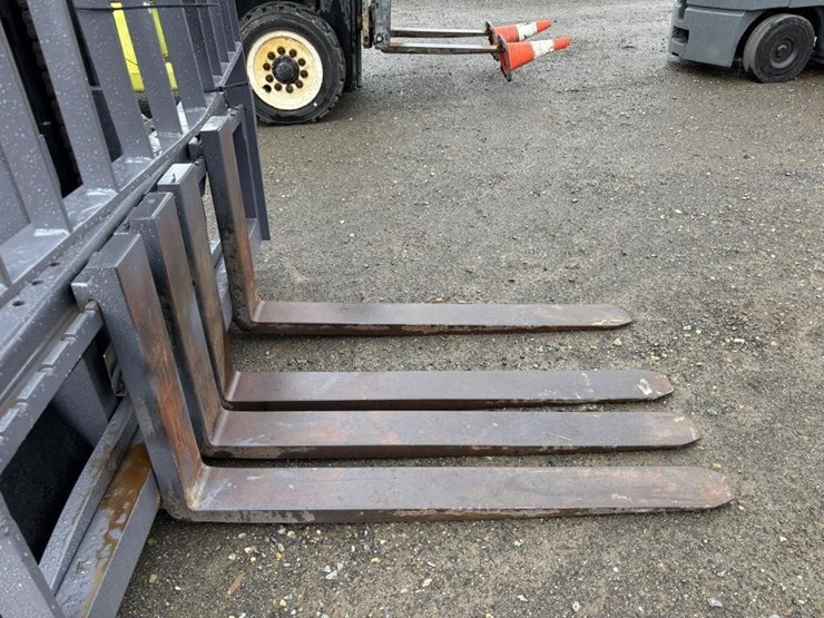 2017-linde-h35t-image-10