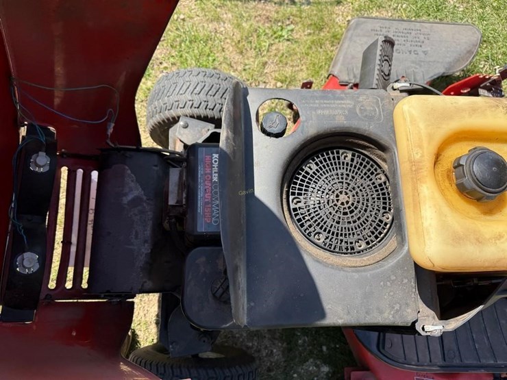 john-deere-l108-image-6