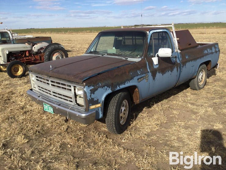 1985-chevrolet-custom-deluxe-image-1