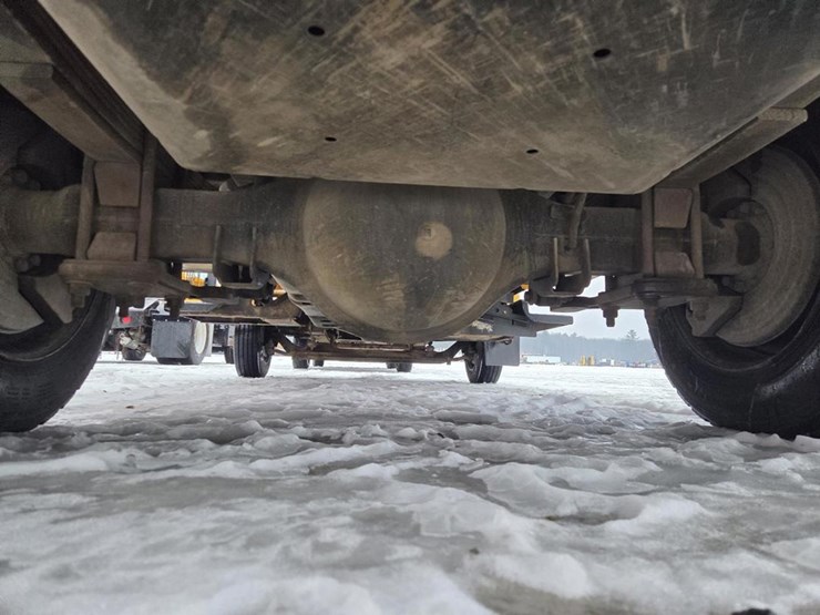 2005-massey-ferguson-8-image-26