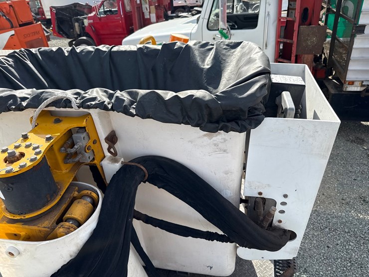 international-4400-sba-image-31