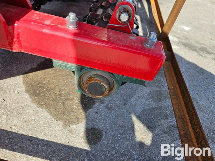 2025-massey-ferguson-730-image-17