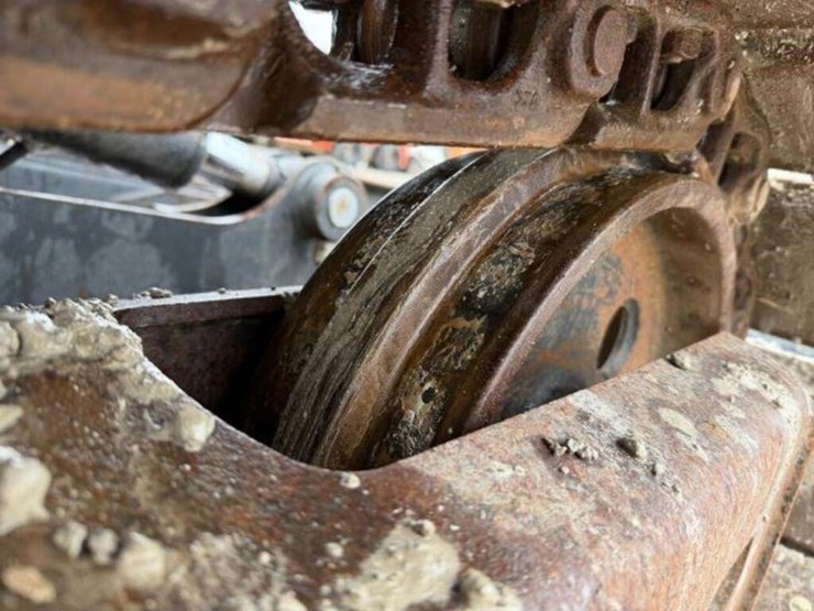 2019-bobcat-e85-image-40