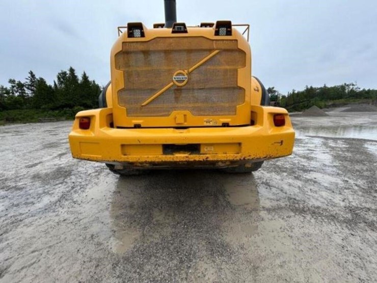 2012-volvo-l220g-image-34