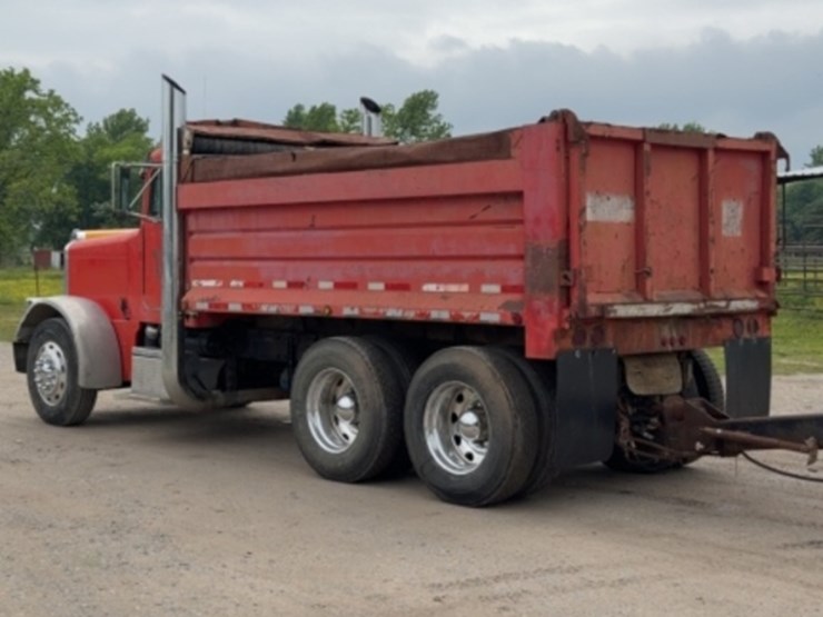 1990-peterbilt-379-image-3