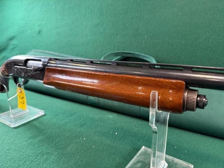 remington-mdl.1100-12ga-magnum-shotgun-image-5