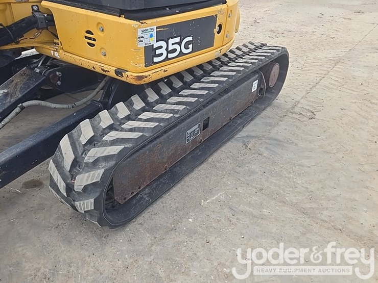 2019-deere-35g-image-10