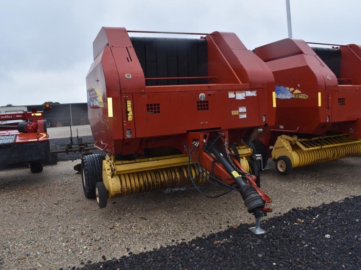 new-holland-br7090-image-2