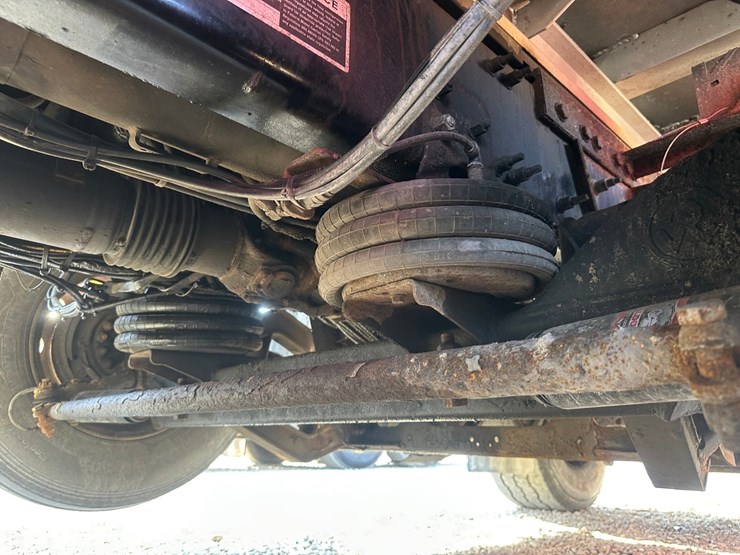 2019-massey-ferguson-8-image-65