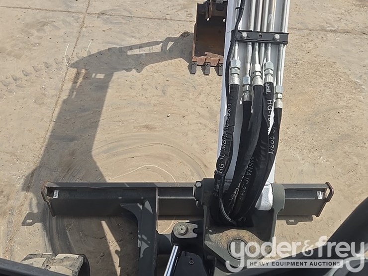2021-bobcat-e35-image-37