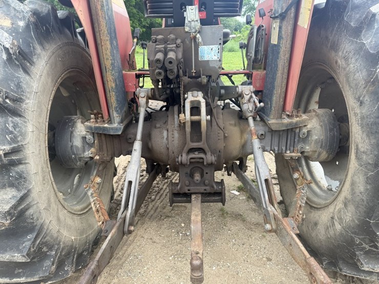 massey-ferguson-383-image-13