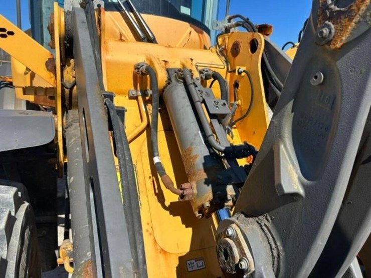 2019-volvo-l60h-image-47