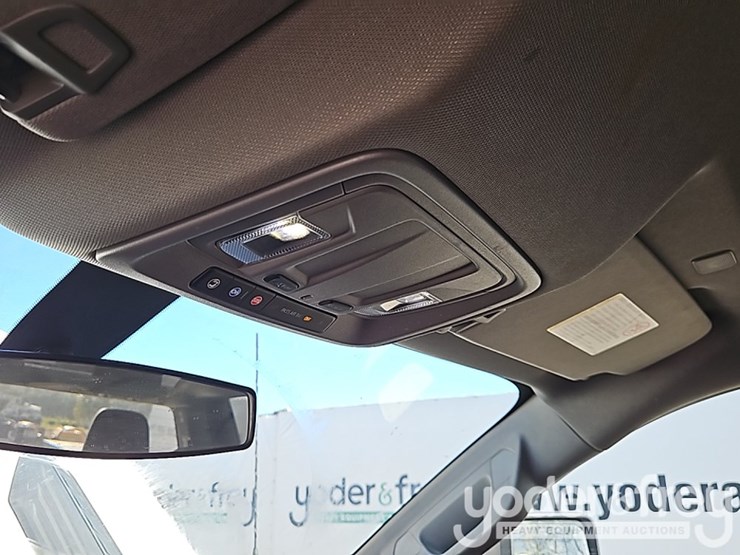 2022-chevrolet-2500hd-image-30