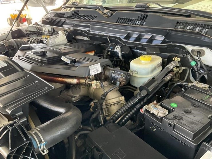 2012-dodge-3500-image-13