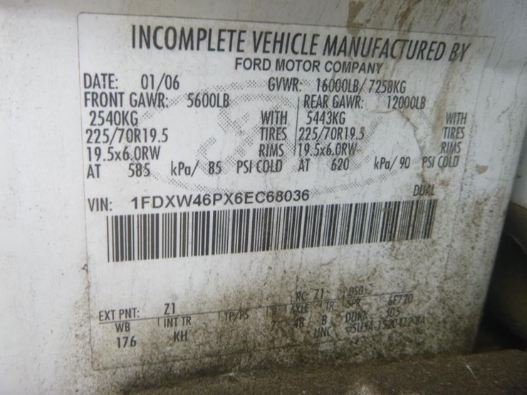 2006-ford-f450-image-18