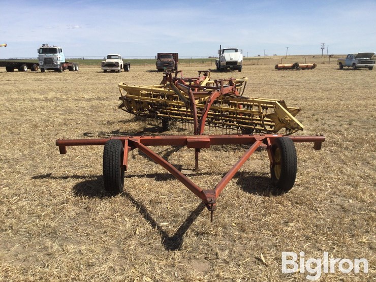 new-holland-260-image-2