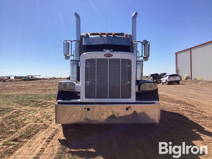 2008-peterbilt-389-image-2