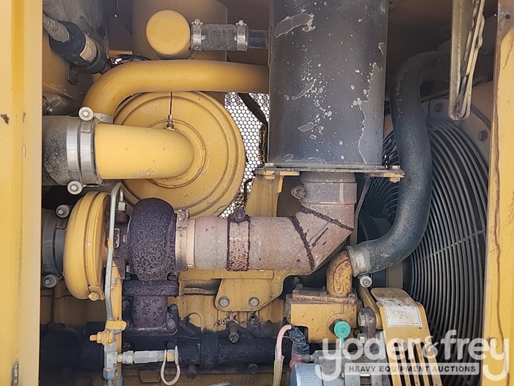 2006-caterpillar-d5n-xl-image-29