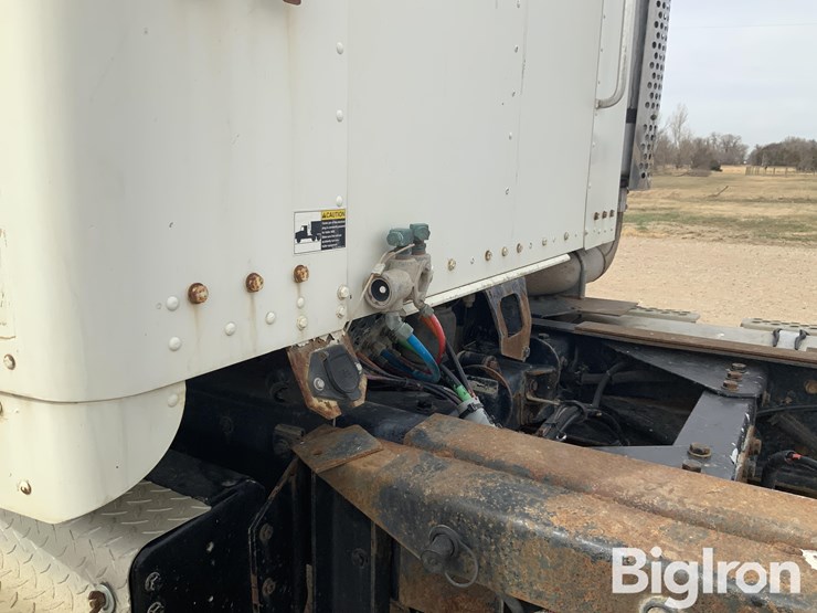 1999-kenworth-t800b-image-15