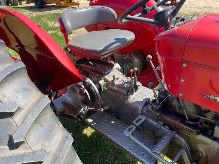massey-ferguson-65-image-5