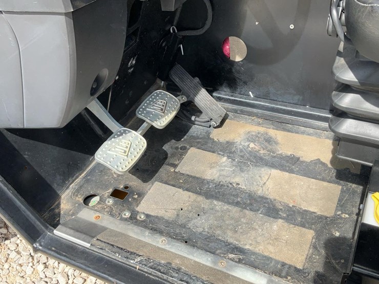 2023-jcb-505-20-image-44